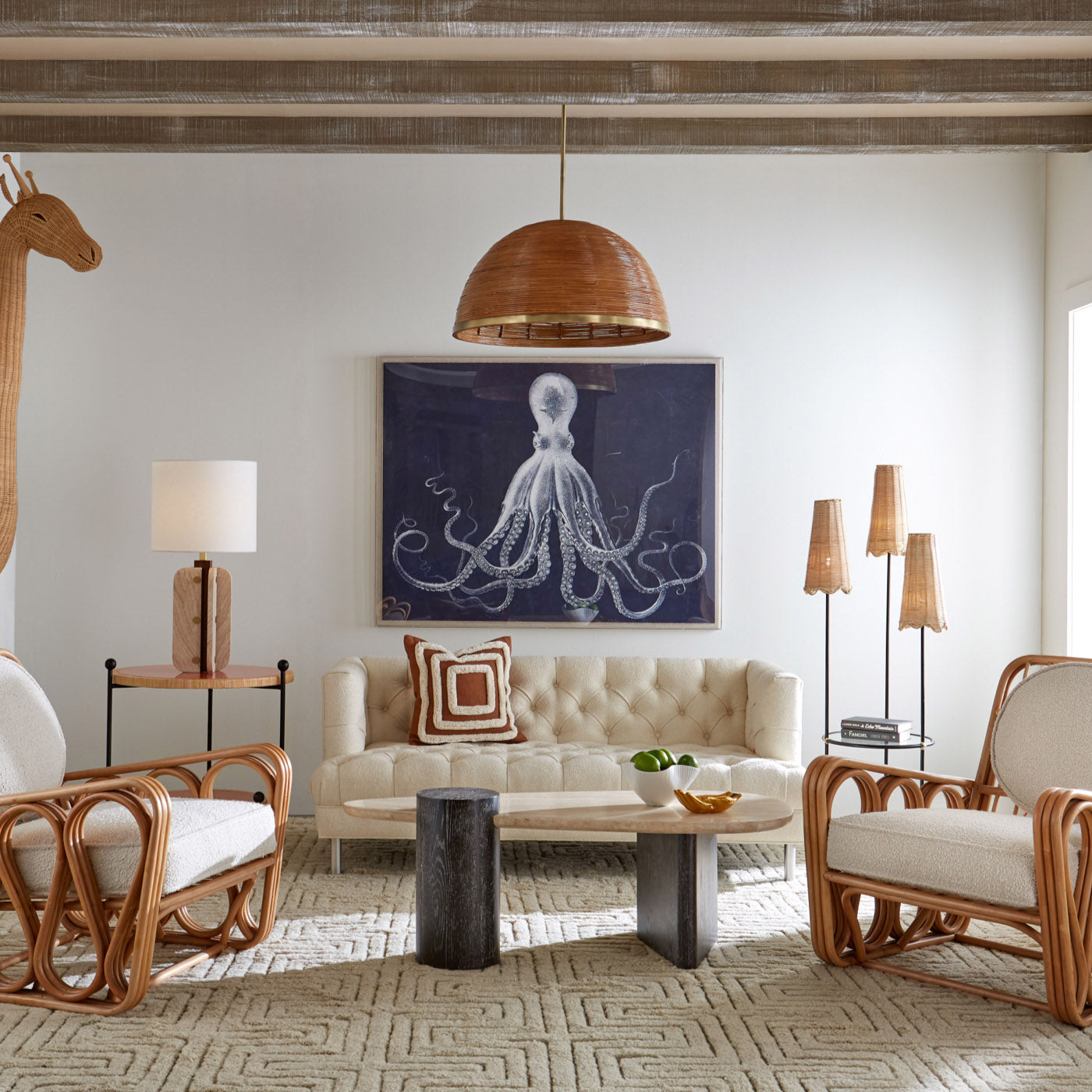 Table basse en travertin Œuf