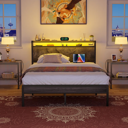 Cadre de lit plateforme en bois de style campagnard avec station de charge et éclairage LED