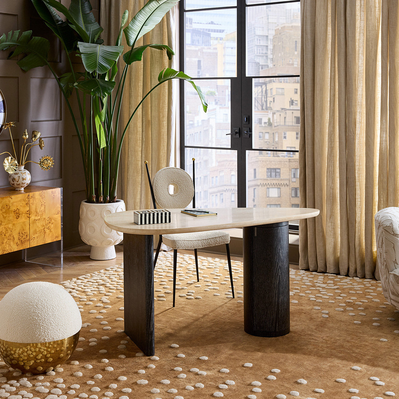 Bureau en travertin Oeuf