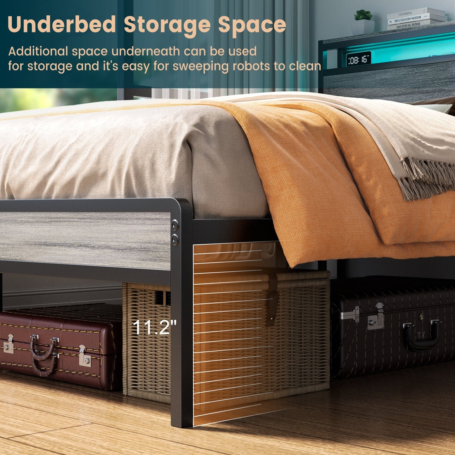 Cadre de lit plateforme en bois de style campagnard avec station de charge et éclairage LED