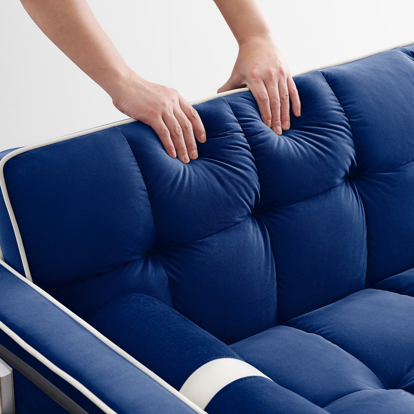 Canapé-lit convertible 2 places en velours de 140 cm avec lit gigogne, dossier inclinable, poches latérales et support pour téléphone